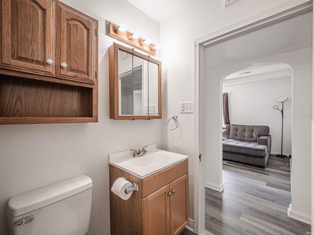 1423 Allens Lane, Evansville, IN 47710