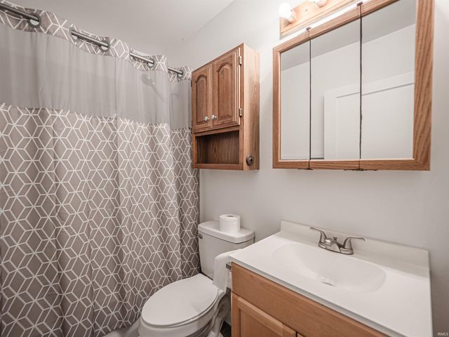 1423 Allens Lane, Evansville, IN 47710