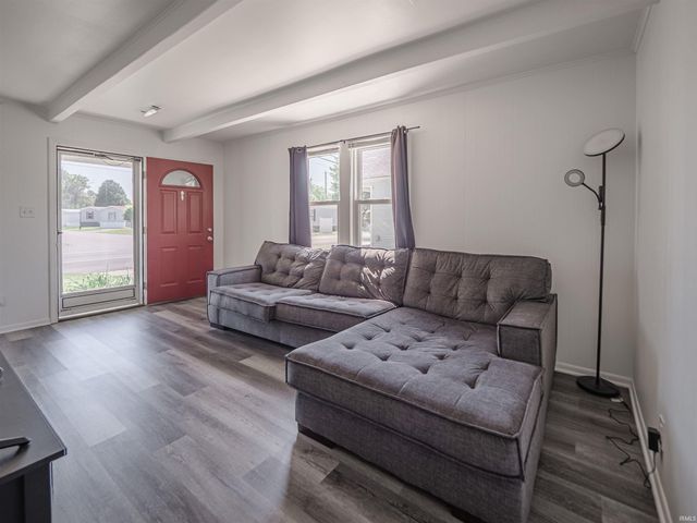 1423 Allens Lane, Evansville, IN 47710