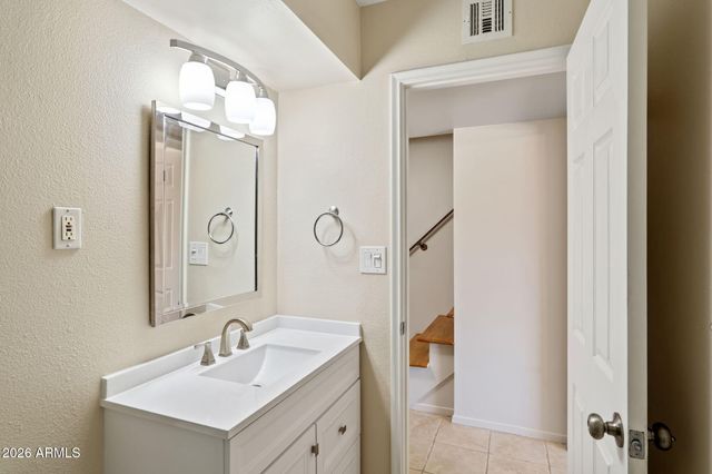 7633 E MEADOWBROOK Avenue, Scottsdale, AZ 85251