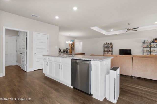 9556 Mallette Drive, Biloxi, MS 39532