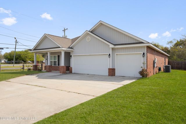 9556 Mallette Drive, Biloxi, MS 39532