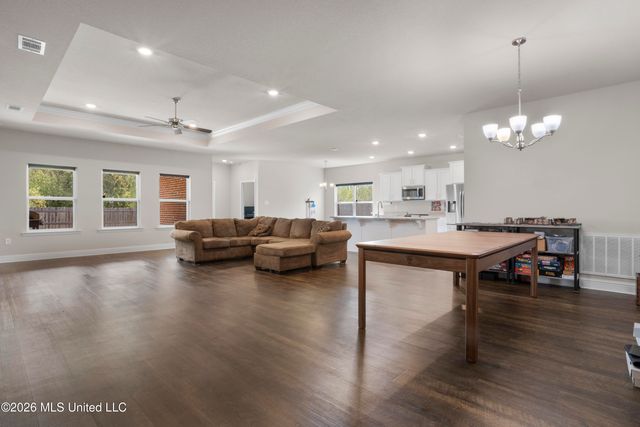 9556 Mallette Drive, Biloxi, MS 39532