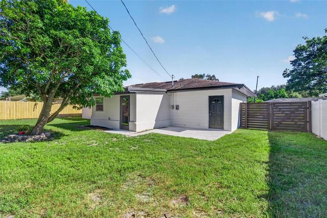 5483 37TH AVENUE N, St Petersburg, FL 33710