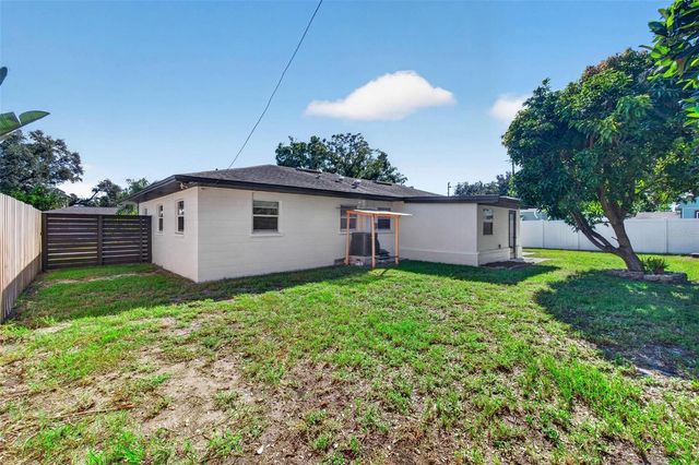 5483 37TH AVENUE N, St Petersburg, FL 33710
