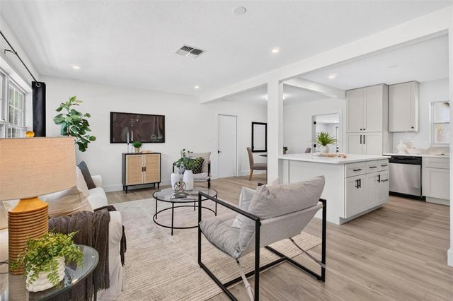 5483 37TH AVENUE N, St Petersburg, FL 33710