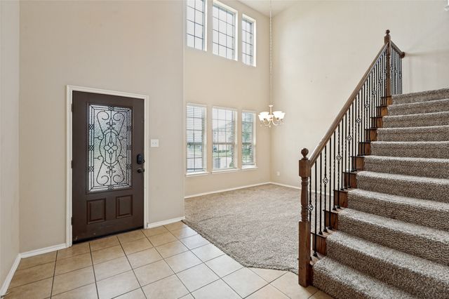 1305 Lone Pine Drive, Little Elm, TX 75068