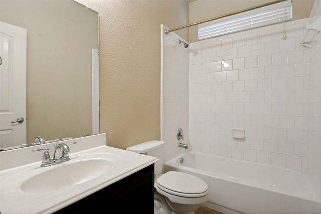 1305 Lone Pine Drive, Little Elm, TX 75068