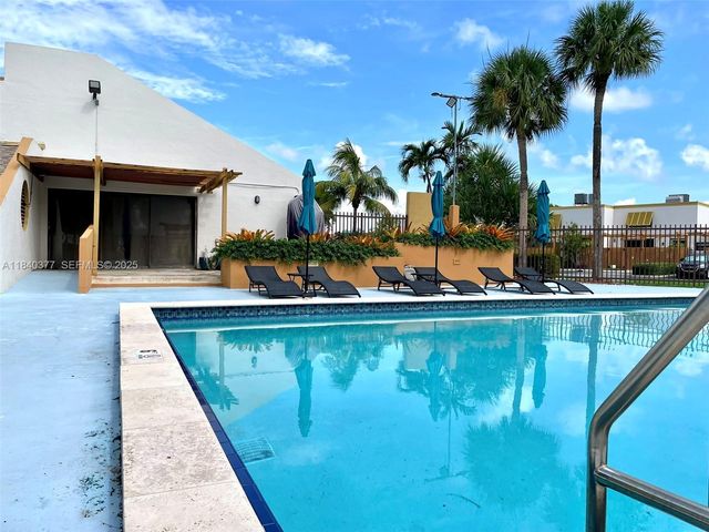 1725 SW 131st Place Circle S, Miami, FL 33175