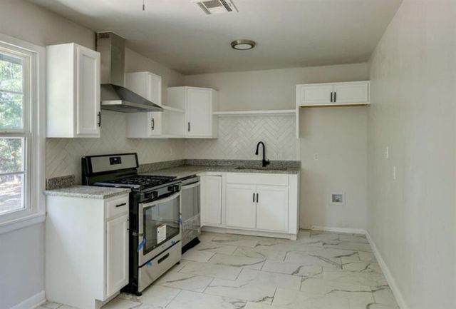 809 General Senter Drive, Oklahoma City, OK 73110