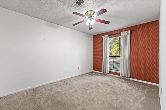 1 Burnett Circle, Greenbrier, AR 72058