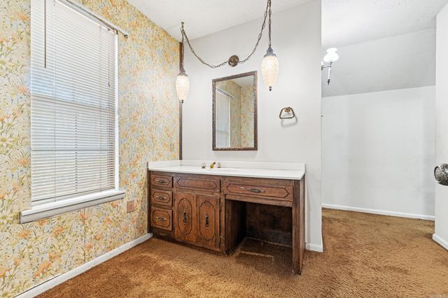 1 Burnett Circle, Greenbrier, AR 72058