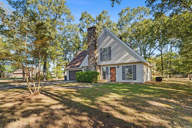 1 Burnett Circle, Greenbrier, AR 72058