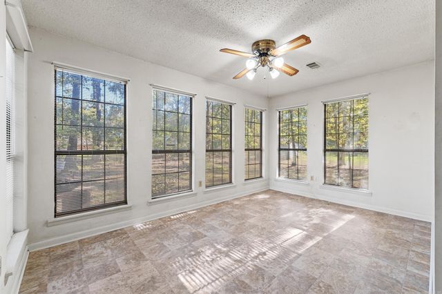 1 Burnett Circle, Greenbrier, AR 72058