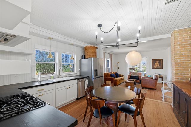 1731 Spur 458, Carmine, TX 78932