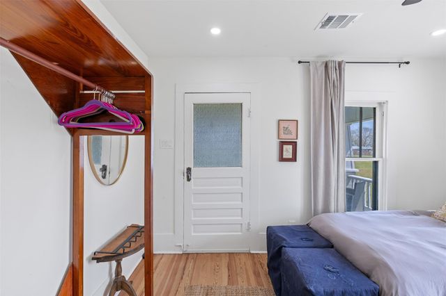 1731 Spur 458, Carmine, TX 78932