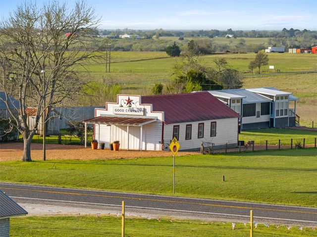 1731 Spur 458, Carmine, TX 78932