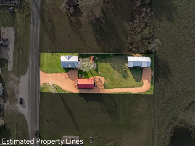 1731 Spur 458, Carmine, TX 78932