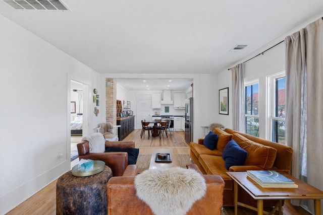 1731 Spur 458, Carmine, TX 78932