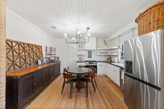 1731 Spur 458, Carmine, TX 78932