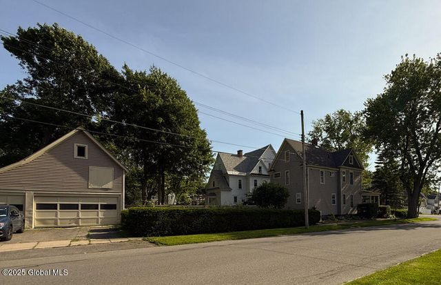 126 Kingsboro Avenue, Gloversville, NY 12078