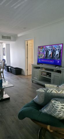 6091 NW 61st Avenue 105, Tamarac, FL 33319