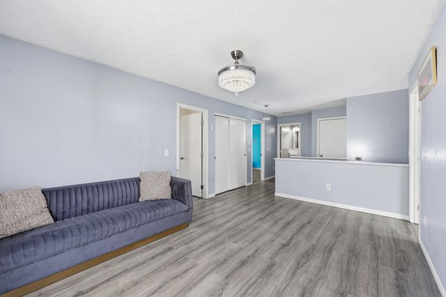 4650 Kenross Drive, Columbus, OH 43207