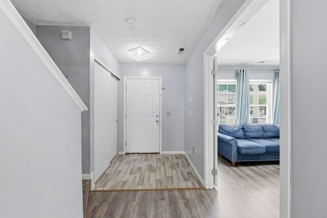 4650 Kenross Drive, Columbus, OH 43207