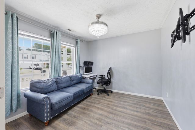 4650 Kenross Drive, Columbus, OH 43207