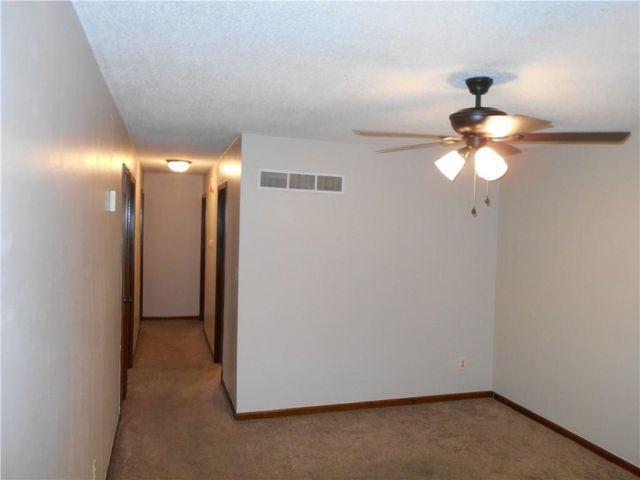 1021-1019 N Kiger Road, Independence, MO 64050