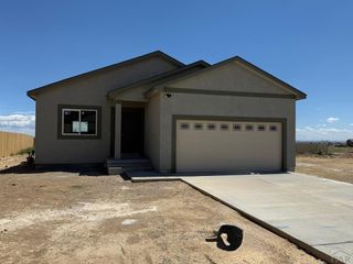 6104 Harper Ln, Pueblo, CO 81008