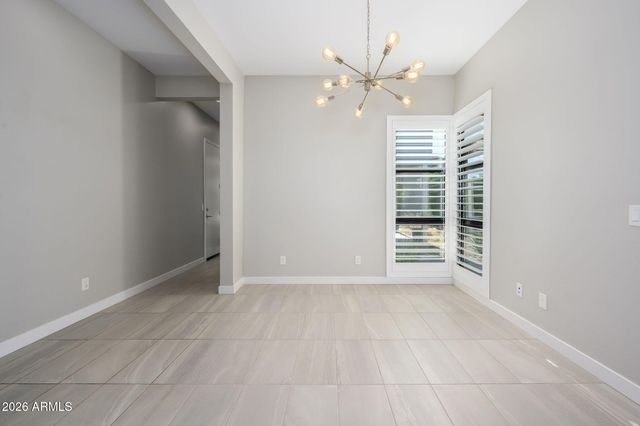 824 E MONTE Way, Phoenix, AZ 85042