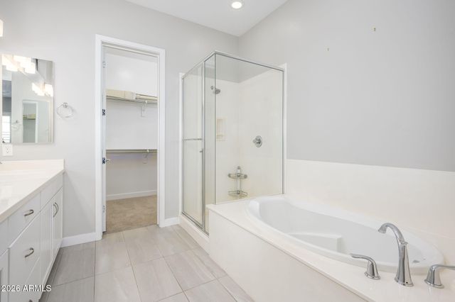 824 E MONTE Way, Phoenix, AZ 85042