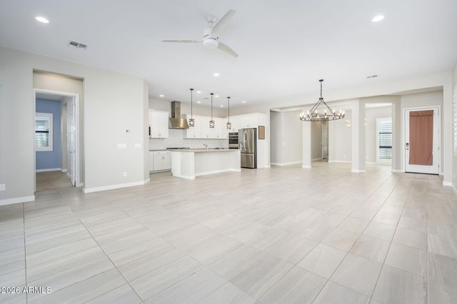 824 E MONTE Way, Phoenix, AZ 85042