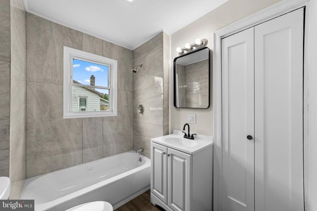 7 MEADOWVIEW AVE, Pennsville, NJ 08070