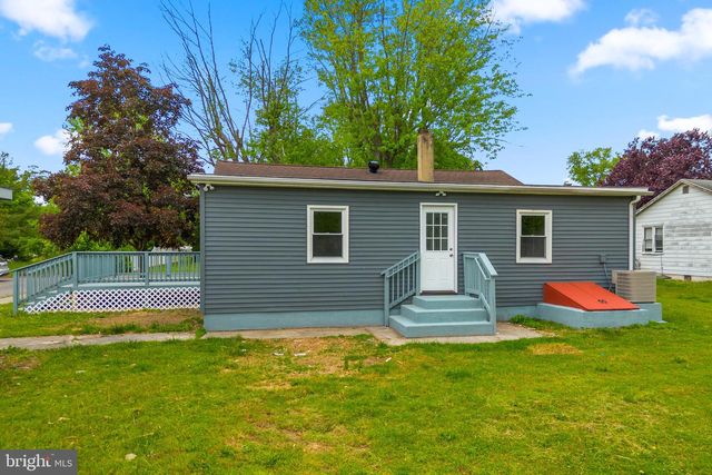 7 MEADOWVIEW AVE, Pennsville, NJ 08070