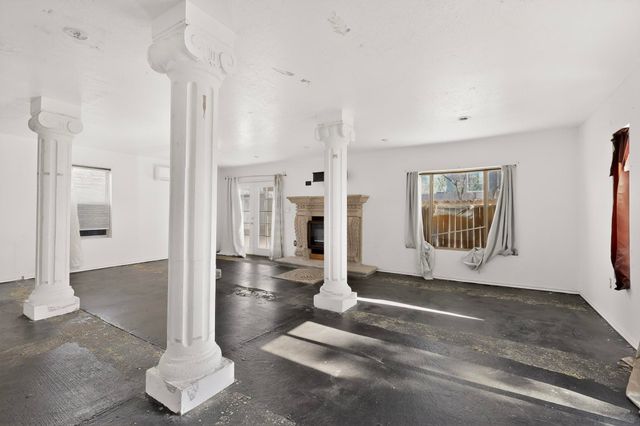 5301 Hattiesburg Avenue NW, Albuquerque, NM 87120