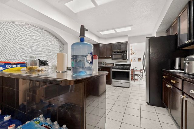 5301 Hattiesburg Avenue NW, Albuquerque, NM 87120