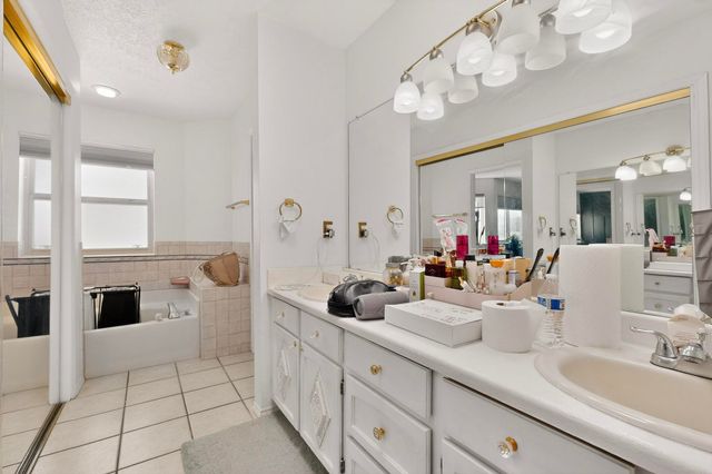 5301 Hattiesburg Avenue NW, Albuquerque, NM 87120