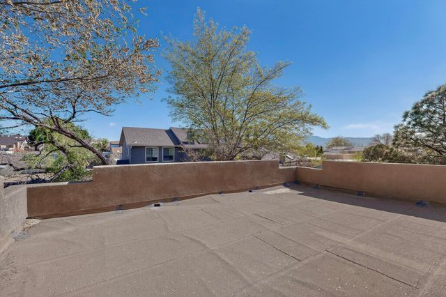 5301 Hattiesburg Avenue NW, Albuquerque, NM 87120