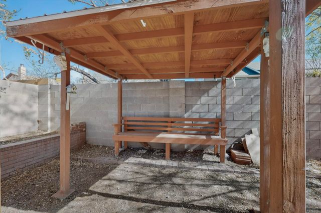 5301 Hattiesburg Avenue NW, Albuquerque, NM 87120