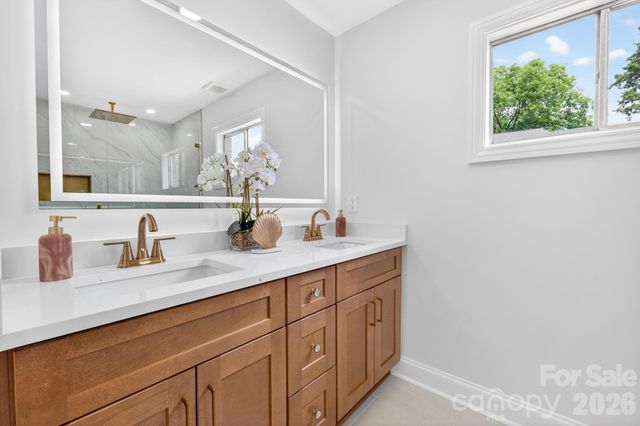 1434 Waddell Street, Charlotte, NC 28216
