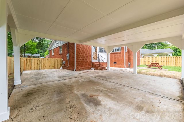 1434 Waddell Street, Charlotte, NC 28216