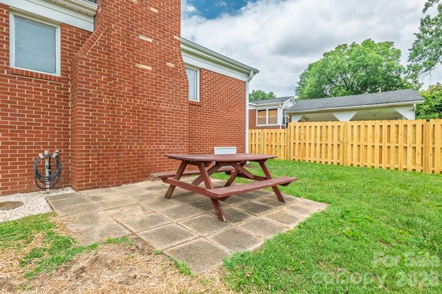 1434 Waddell Street, Charlotte, NC 28216