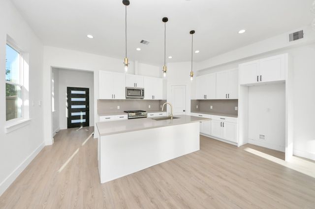 9021 Spaulding Street, Houston, TX 77016