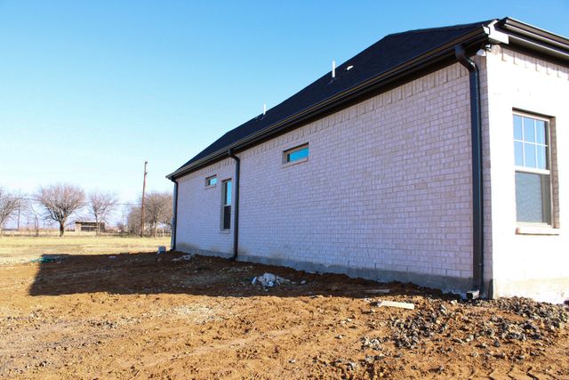 102 Country Road 4511, Decatur, TX 76234