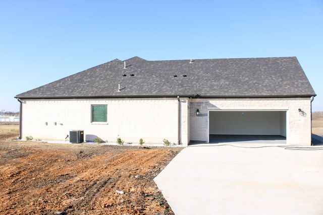 102 Country Road 4511, Decatur, TX 76234