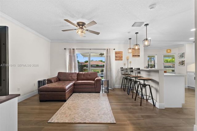 9128 SW 211th Ln, Cutler Bay, FL 33189