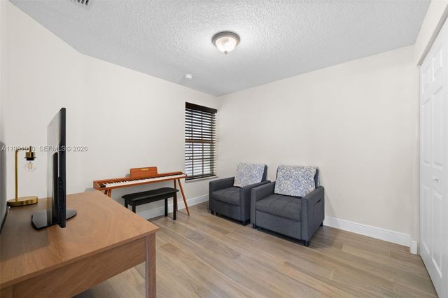 9128 SW 211th Ln, Cutler Bay, FL 33189