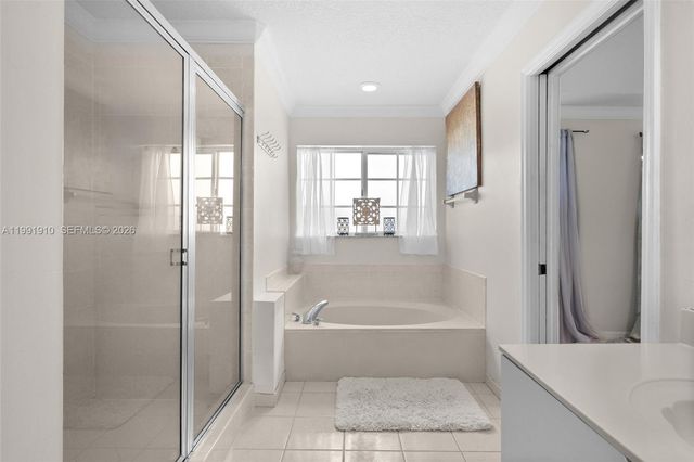 9128 SW 211th Ln, Cutler Bay, FL 33189